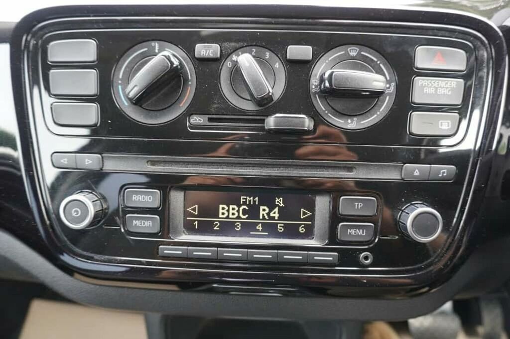 Volkswagen Up Hatchback 1.0 Move Up Euro 5 201313 Red #16