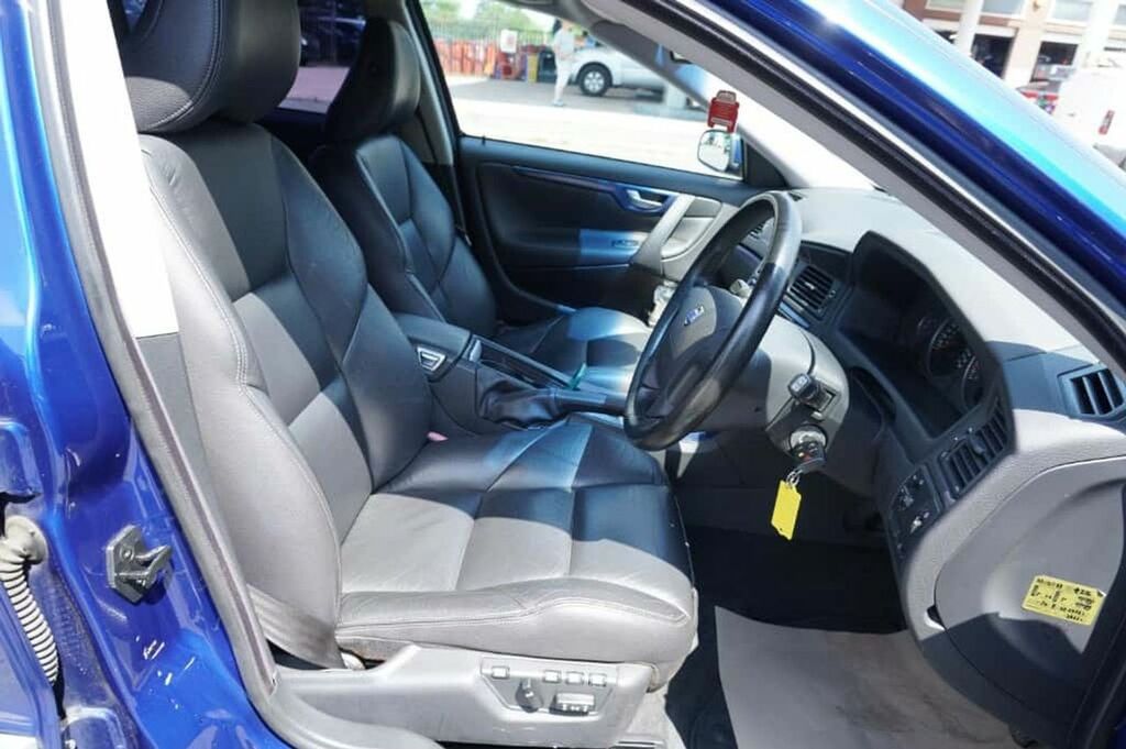 Volvo V70 2.4 Se 170 Bhp Full Volvo Service History Grey #14