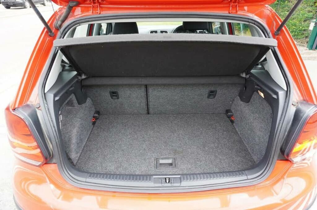 Volkswagen Polo Hatchback White #10