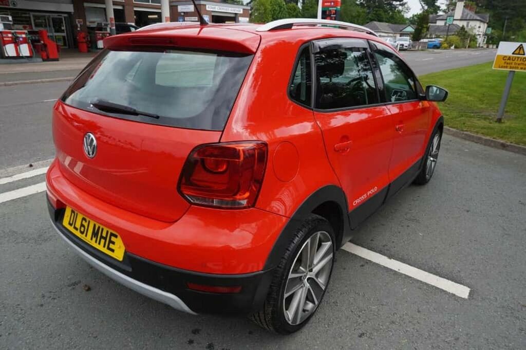 Volkswagen Polo Hatchback White #7