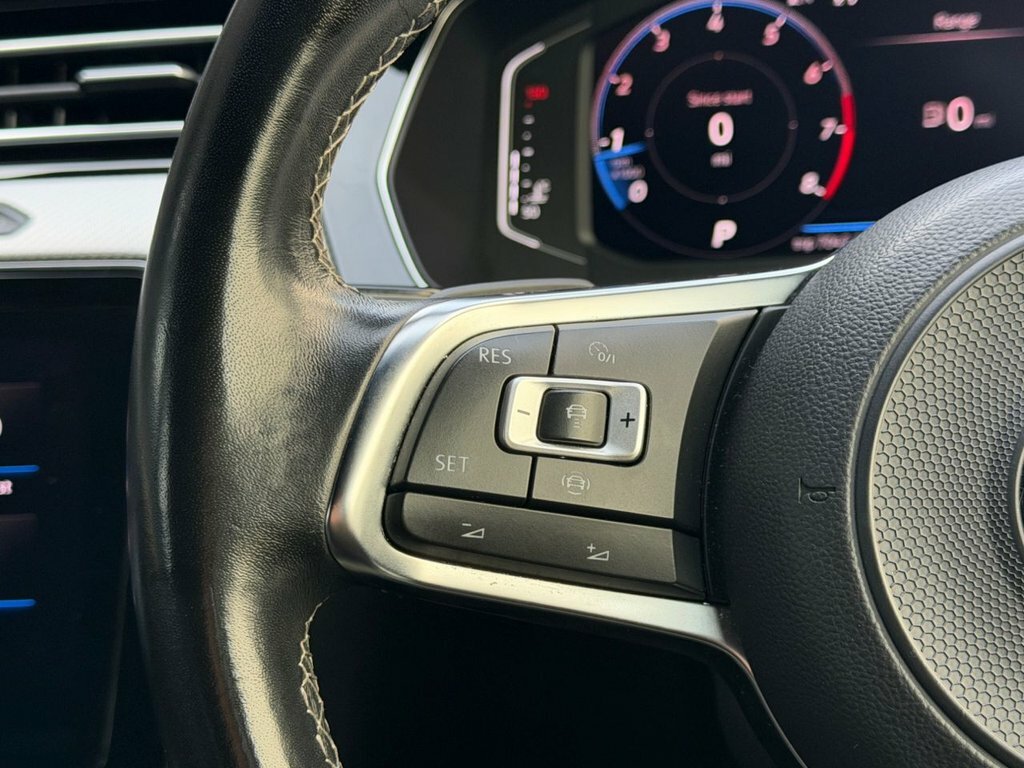 Volkswagen Arteon 2.0 Tsi R-line Grey #42