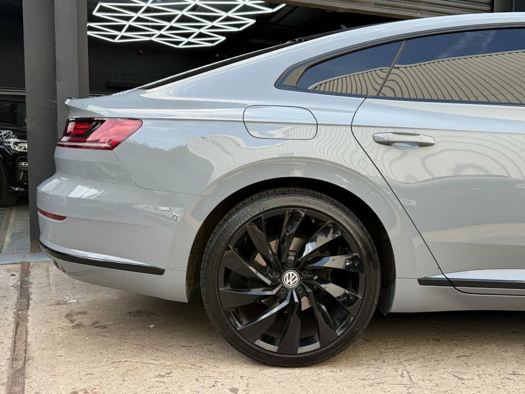 Volkswagen Arteon 2.0 Tsi R-line Grey #14