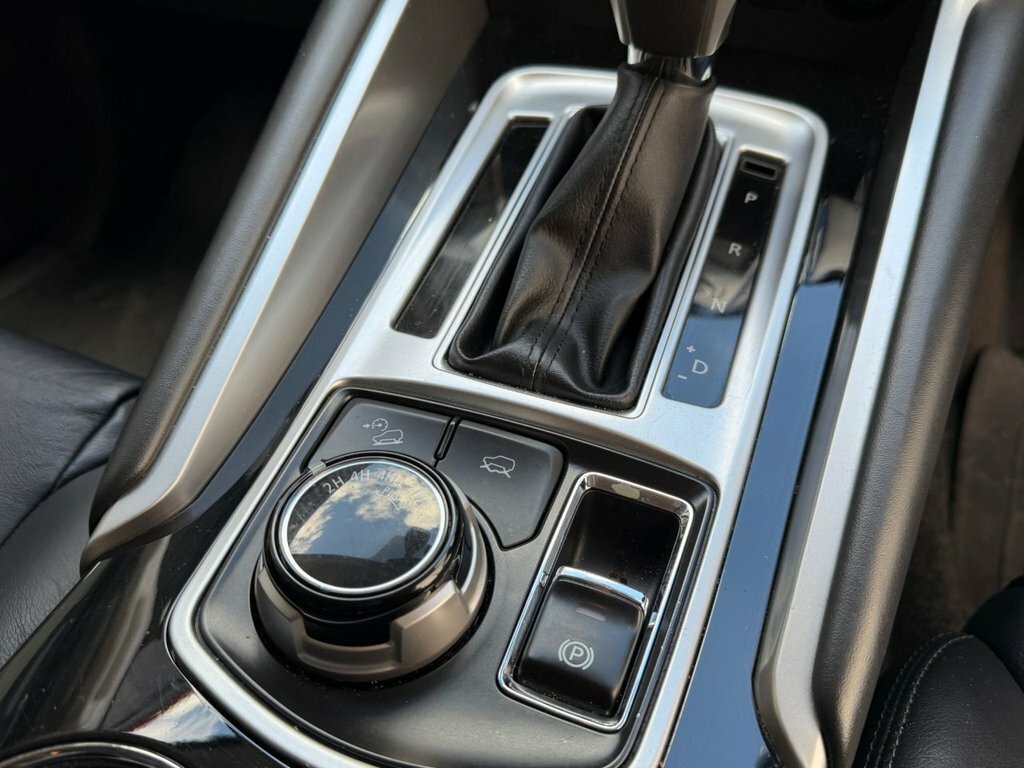 Mitsubishi Shogun Sport 4 Silver #19