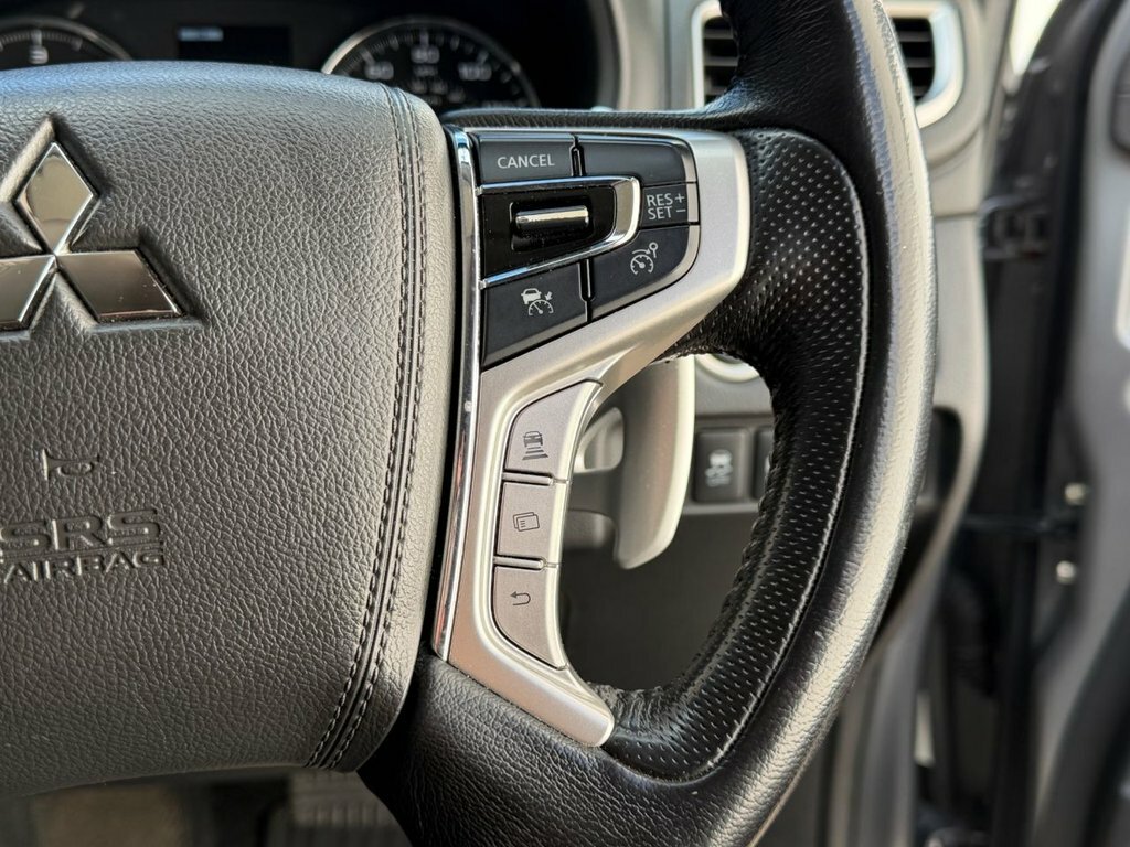 Mitsubishi Shogun Sport 4 Silver #26