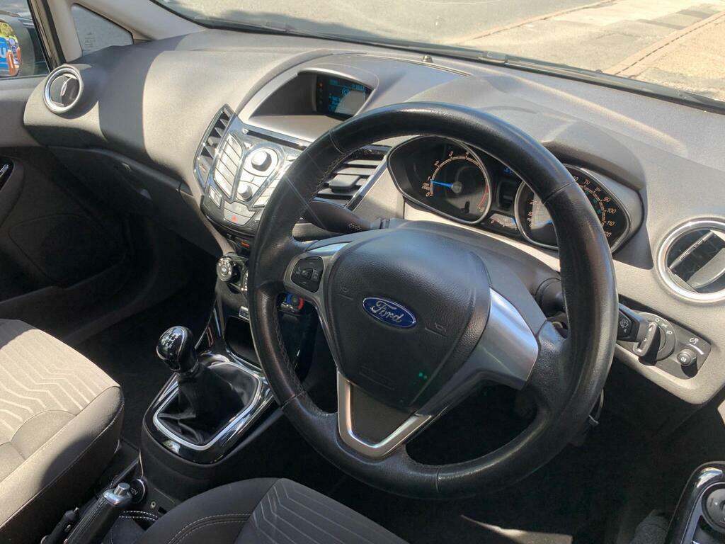 Ford Fiesta 1.6 St-2 180 Black #16