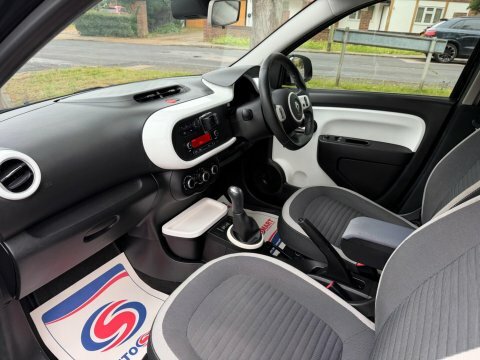 Renault Twingo Hatchback 1.0 Sce Play Euro 6 201565 White #58