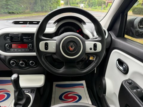 Renault Twingo Hatchback 1.0 Sce Play Euro 6 201565 White #53