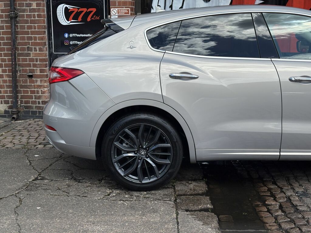 Maserati Levante S Gransport #15