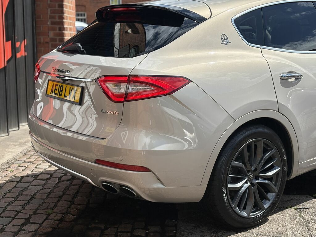 Maserati Levante S Gransport #9