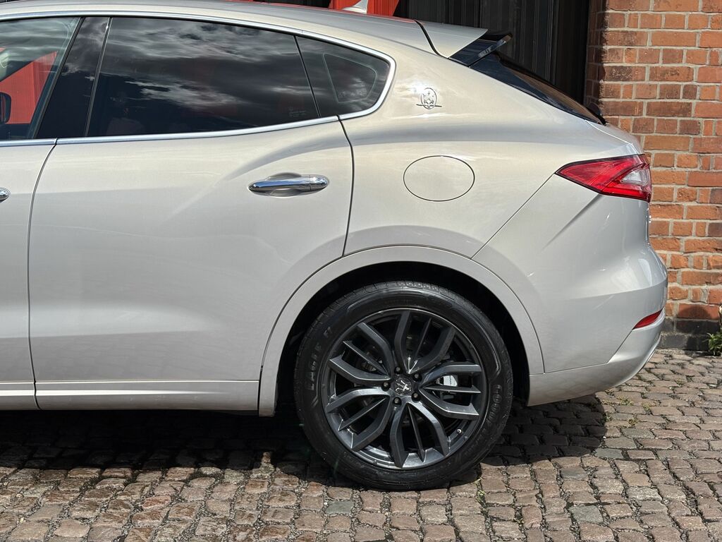 Maserati Levante S Gransport #26