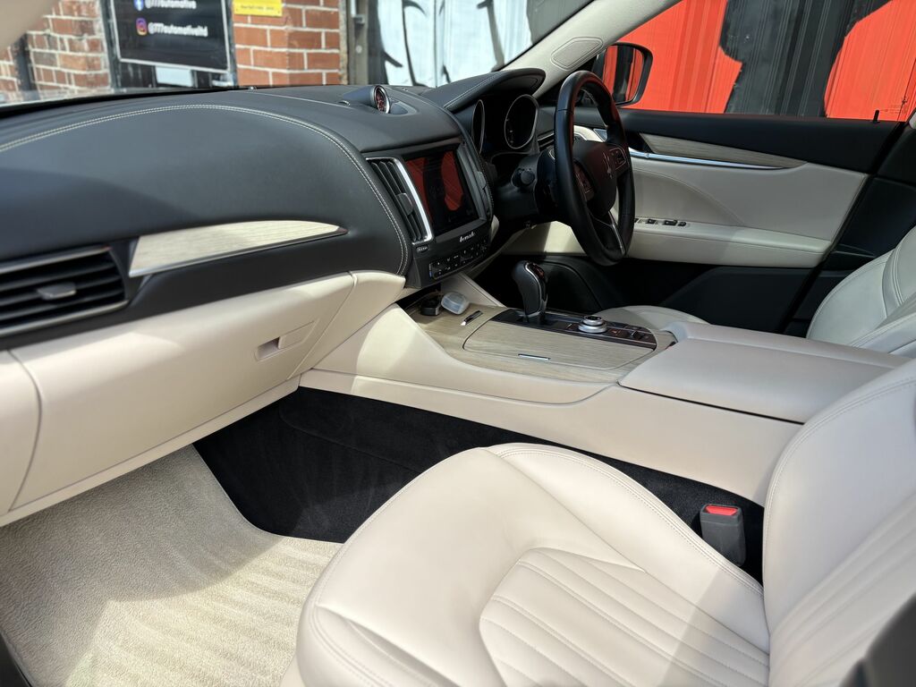 Maserati Levante S Gransport #34