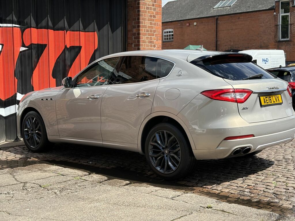Maserati Levante S Gransport #23