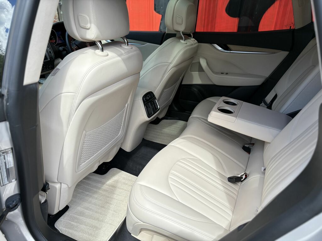 Maserati Levante S Gransport #27