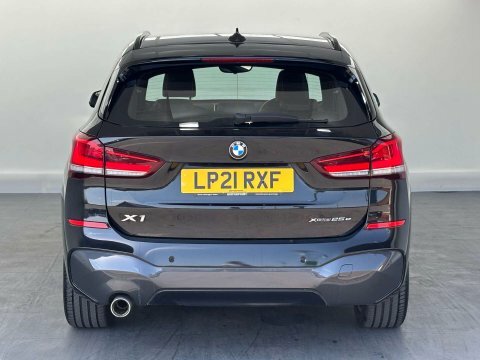 BMW X1 1.5 X1 Xdrive Black #6