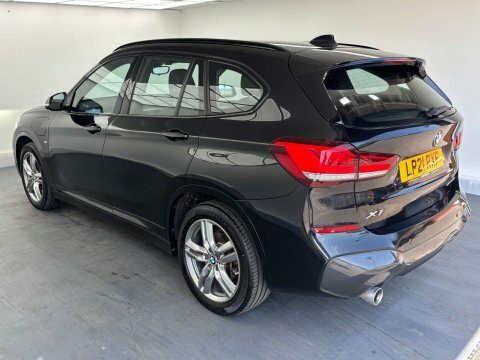 BMW X1 1.5 X1 Xdrive Black #4