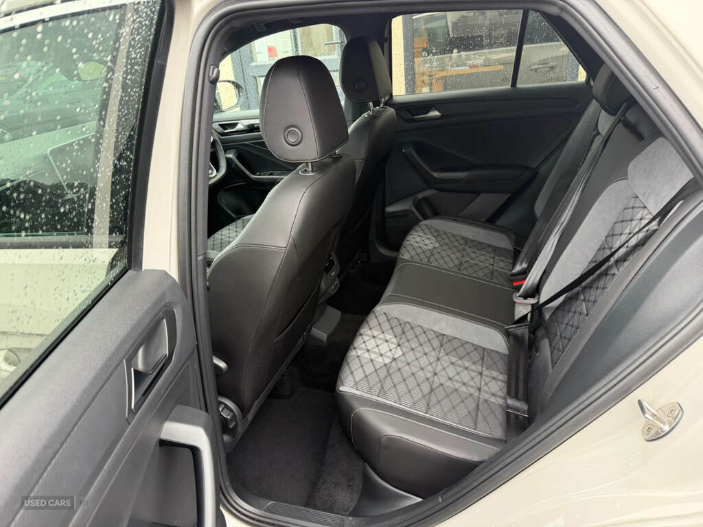 Volkswagen T-Roc 1.5 Tsi R-line VK24XBP Grey #5