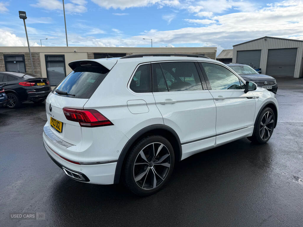 Volkswagen Tiguan 2.0 Tdi R-line Dsg White #4