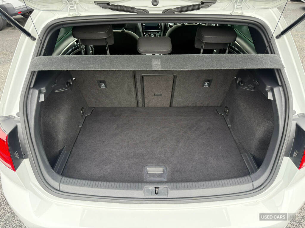 Volkswagen Golf 2.0 Tdi R-line Dsg White #4