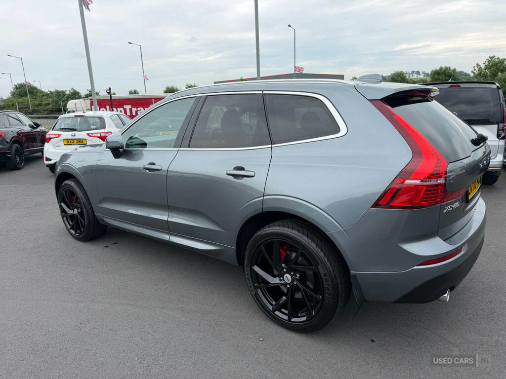 Volvo XC60 2.0 B4d Momentum Pro Awd Geartronic Grey #3