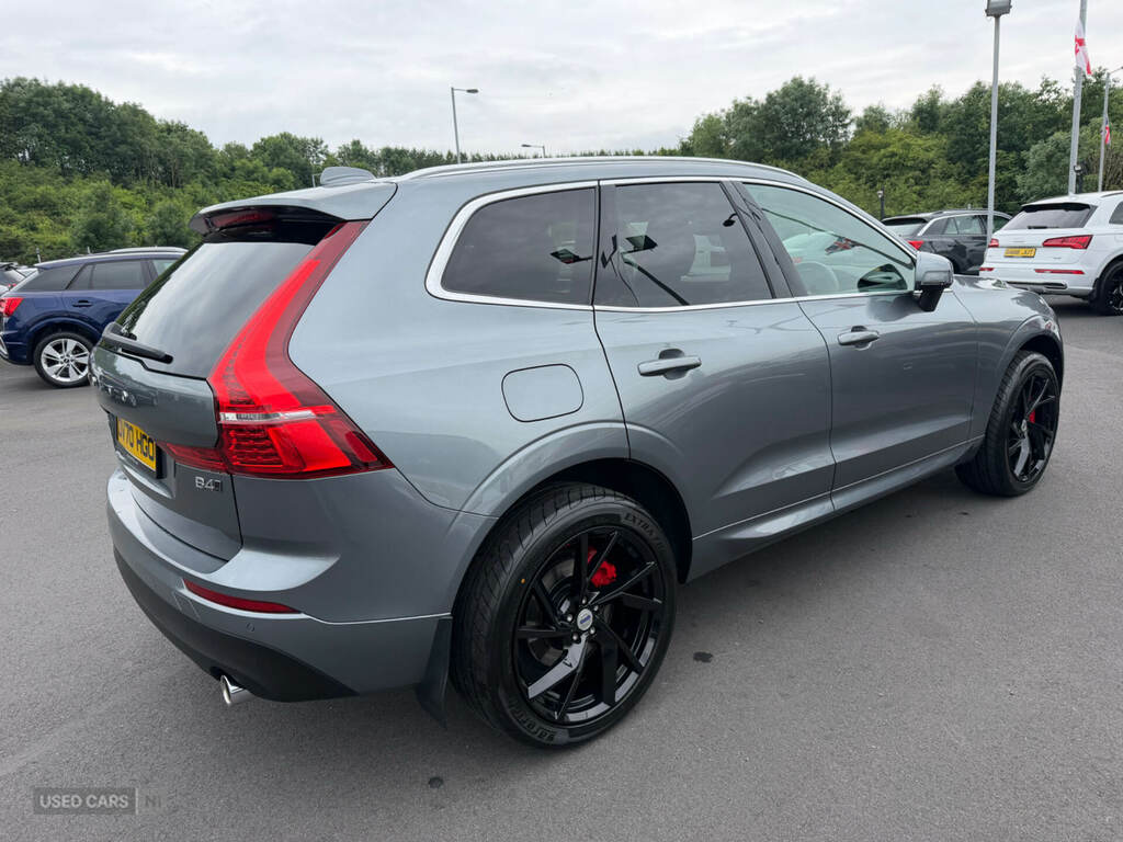 Volvo XC60 2.0 B4d Momentum Pro Awd Geartronic Grey #2