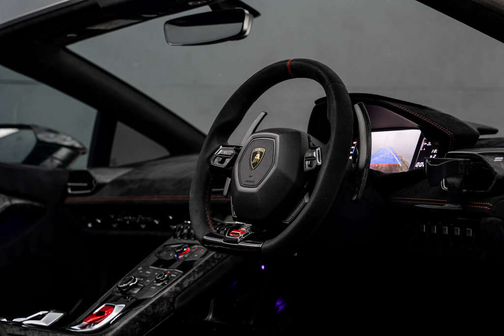 Lamborghini Huracan Performante Black #18