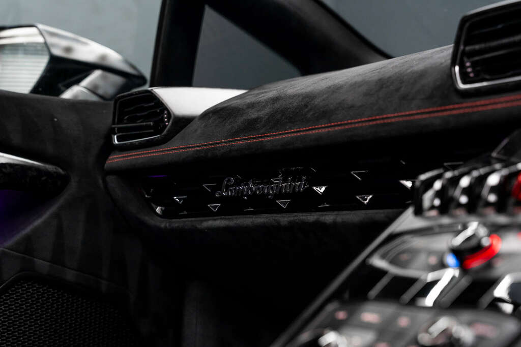 Lamborghini Huracan Performante Black #51