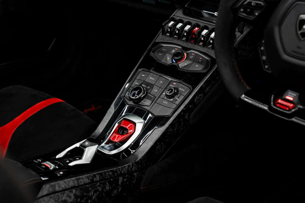 Lamborghini Huracan Performante Black #22