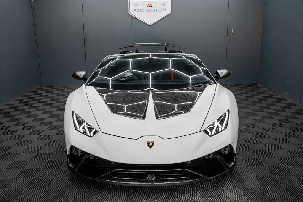 Lamborghini Huracan Performante Black #7