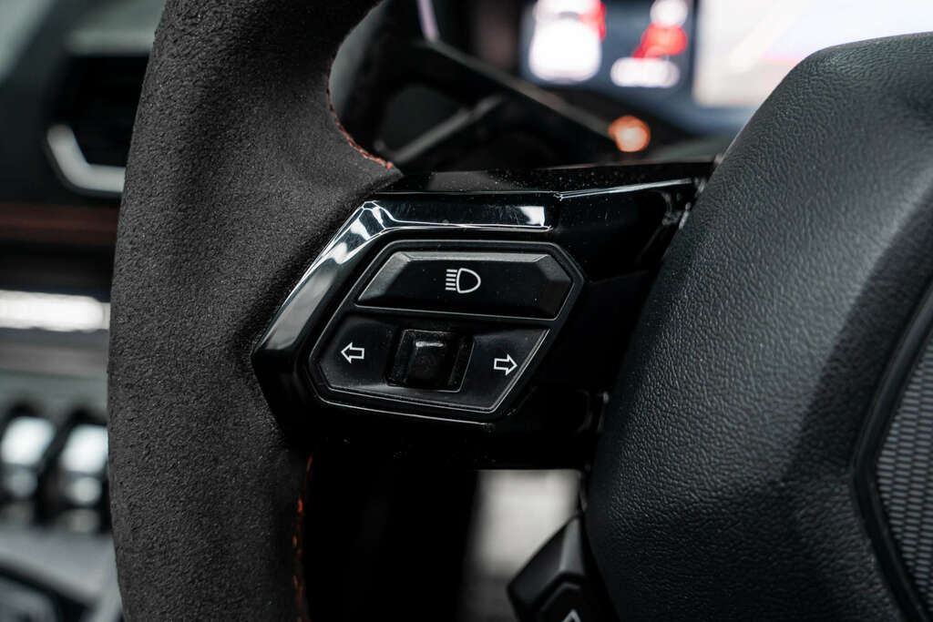 Lamborghini Huracan Performante Black #36