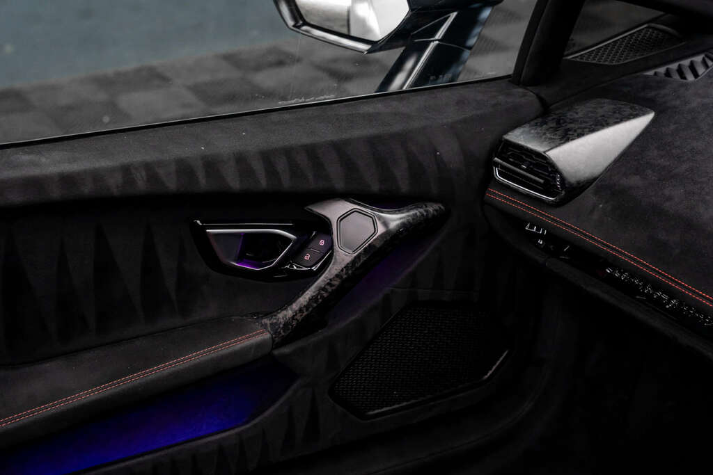 Lamborghini Huracan Performante Black #50