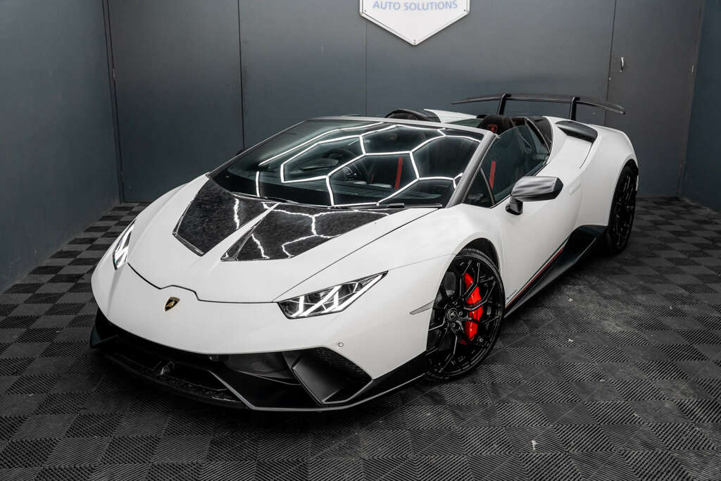 Lamborghini Huracan Performante Black #9