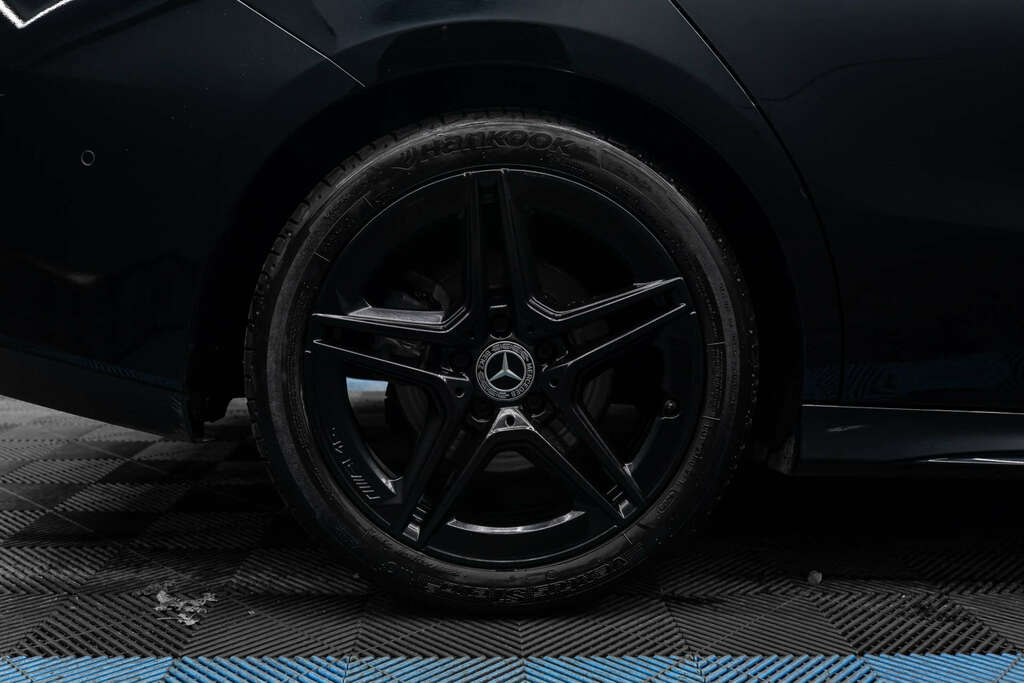 Mercedes-Benz 250 Cla Amg Line Premium E  #5