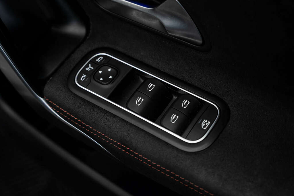 Mercedes-Benz 250 Cla Amg Line Premium E  #20