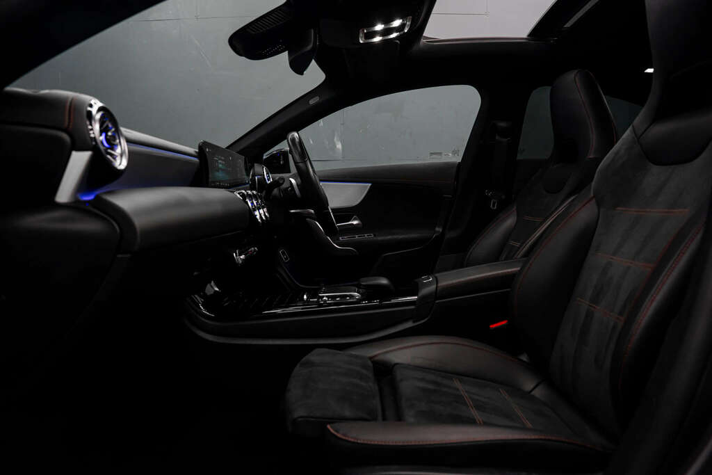 Mercedes-Benz 250 Cla Amg Line Premium E  #35