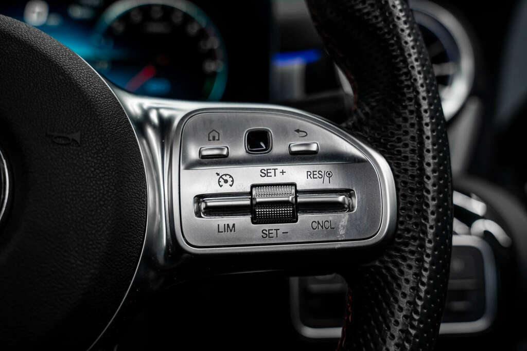 Mercedes-Benz 250 Cla Amg Line Premium E  #33