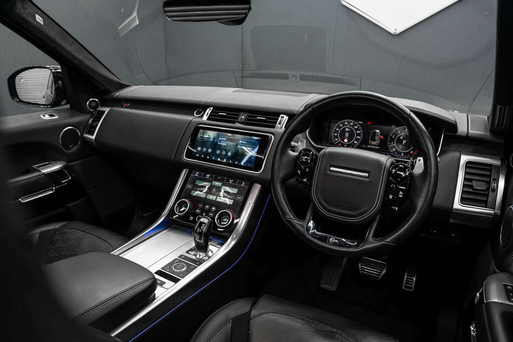 Land Rover Range Rover Sport Svr Sc 4Wd YF71SXK #2