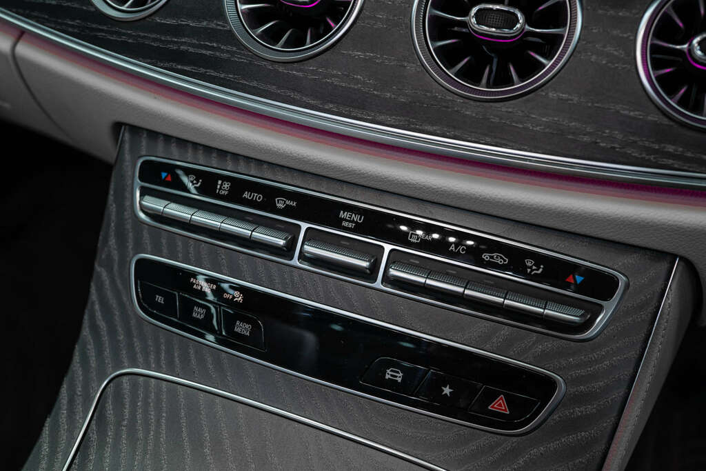 Mercedes-Benz E Class 2.0 E300de 13.5Kwh Amg Line Saloon Plug Black #30