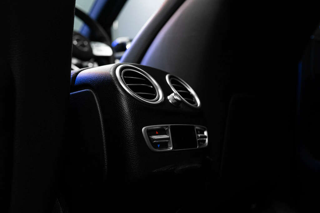 Mercedes-Benz GLC Class 43 4Matic Premium Plus Tct Silver #45