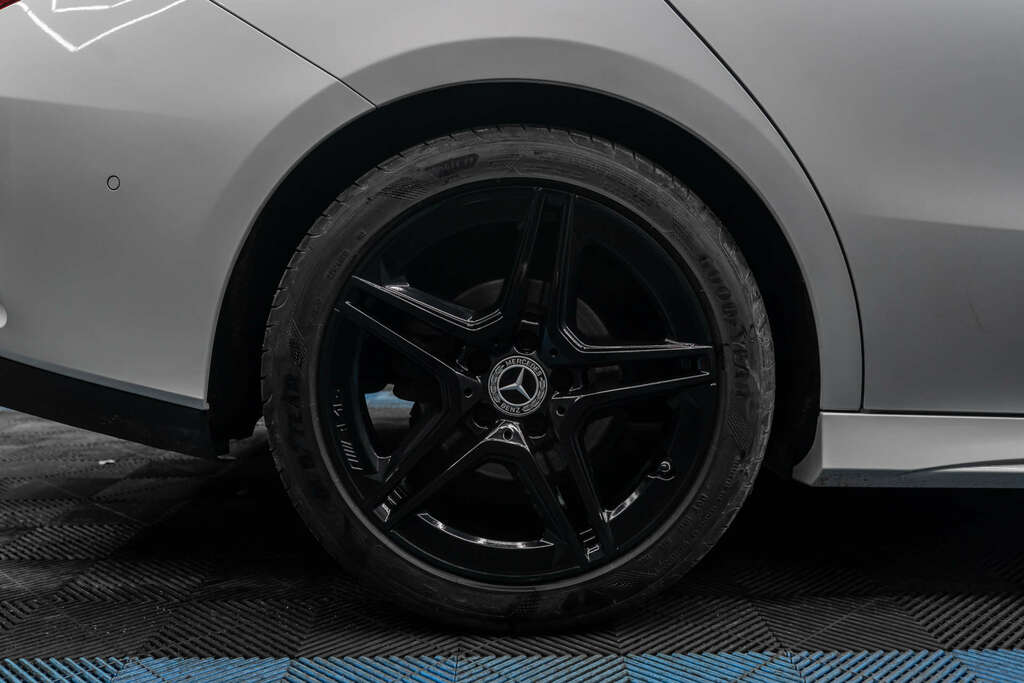 Mercedes-Benz 250 Cla Amg Line Premium E  #7