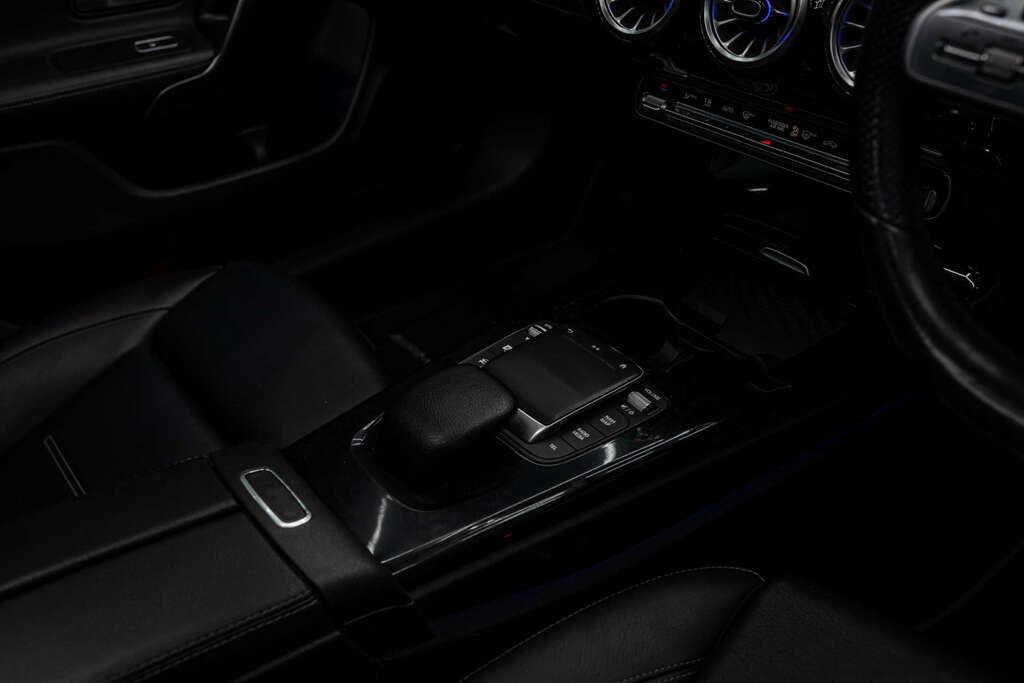 Mercedes-Benz 250 Cla Amg Line Premium E  #33