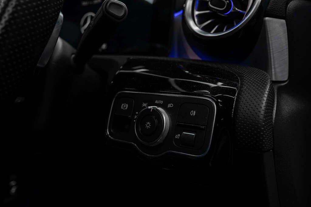 Mercedes-Benz 250 Cla Amg Line Premium E  #23