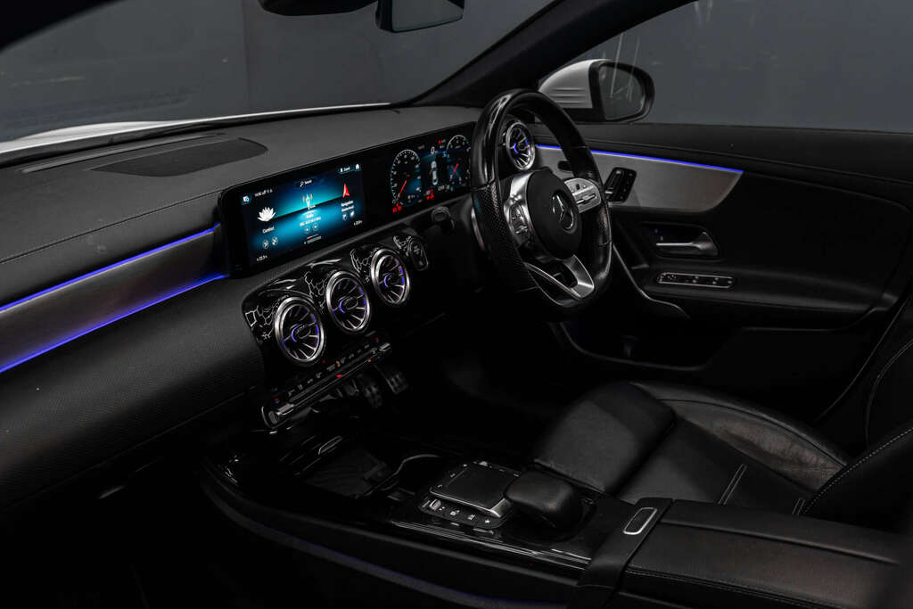Mercedes-Benz 250 Cla Amg Line Premium E  #40