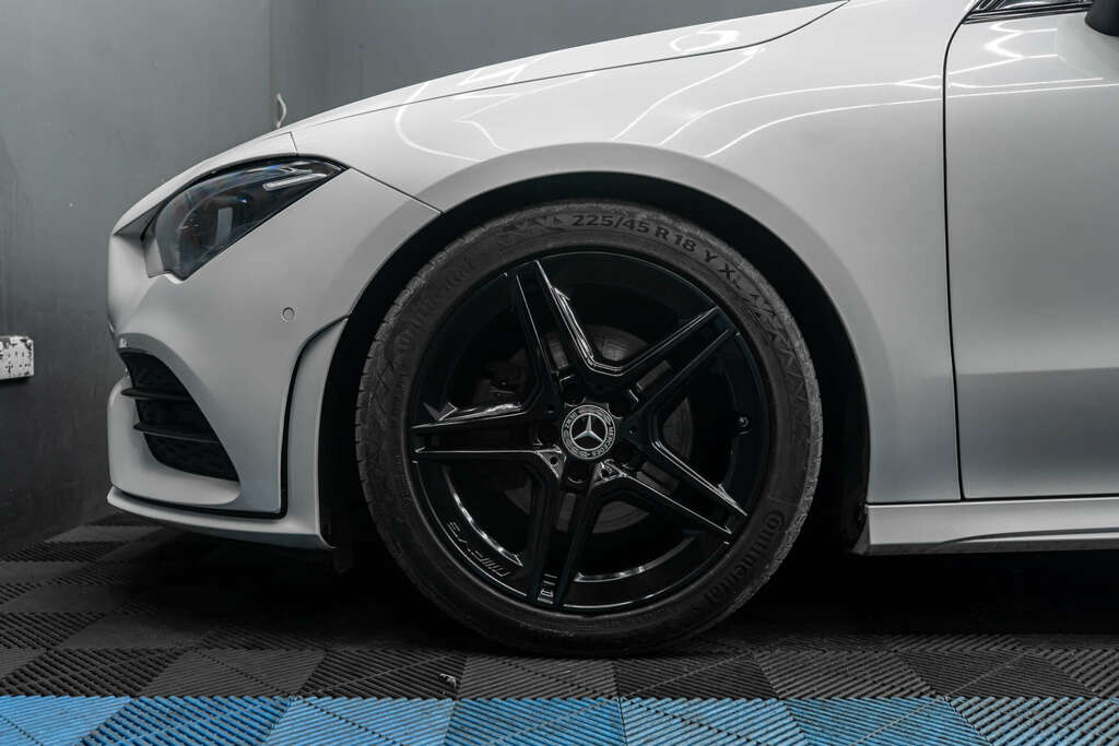Mercedes-Benz 250 Cla Amg Line Premium  #3