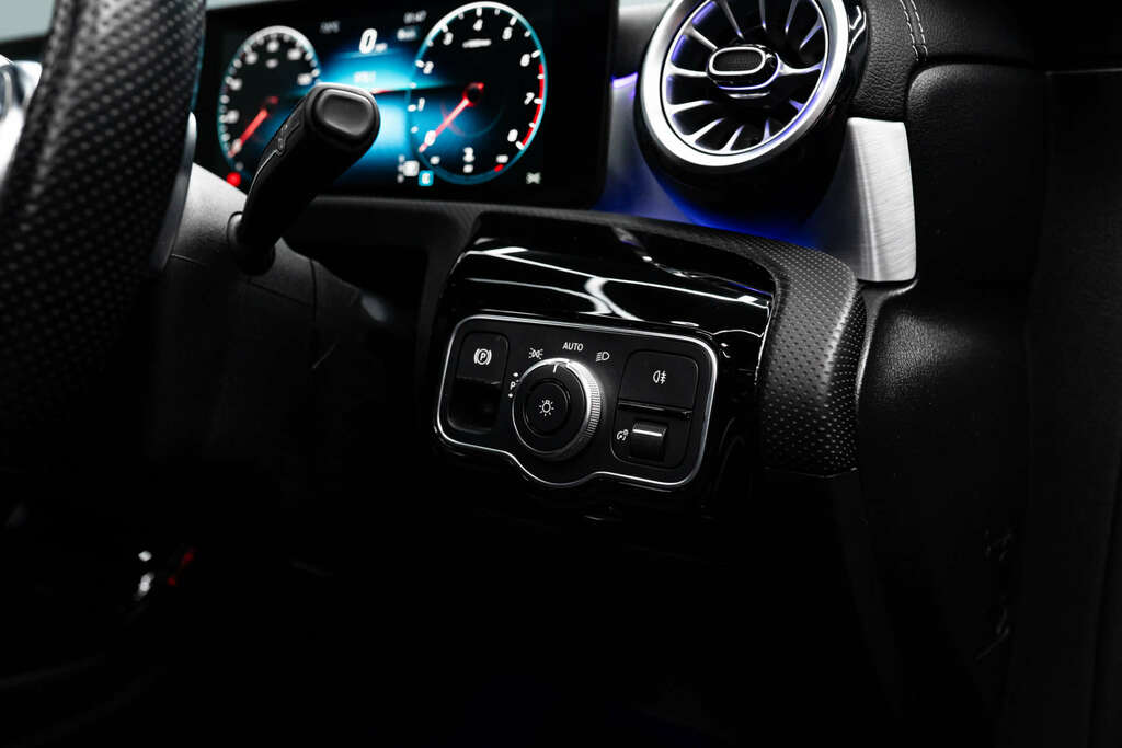 Mercedes-Benz CLA Class Saloon White #12