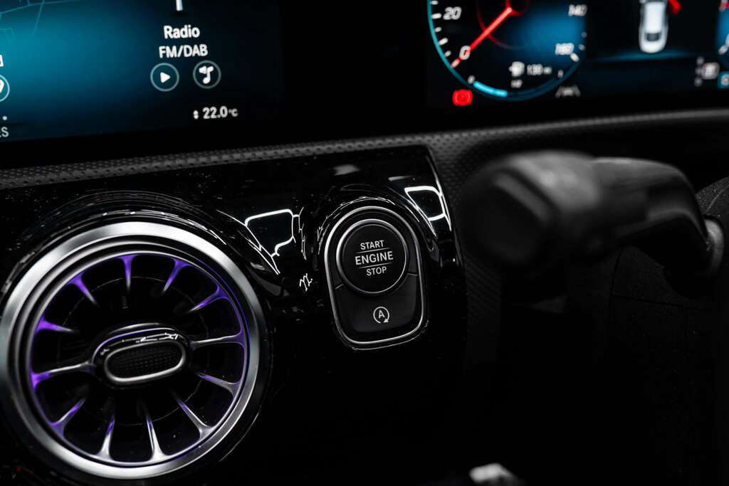 Mercedes-Benz CLA Class Saloon White #35