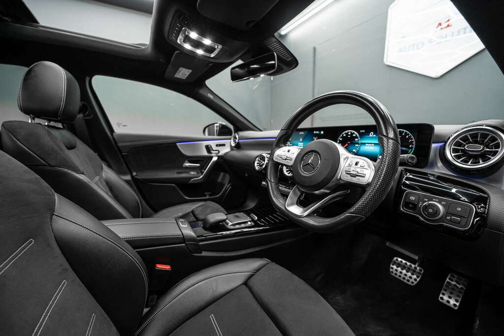 Mercedes-Benz A Class Amg Line Premium Black #4