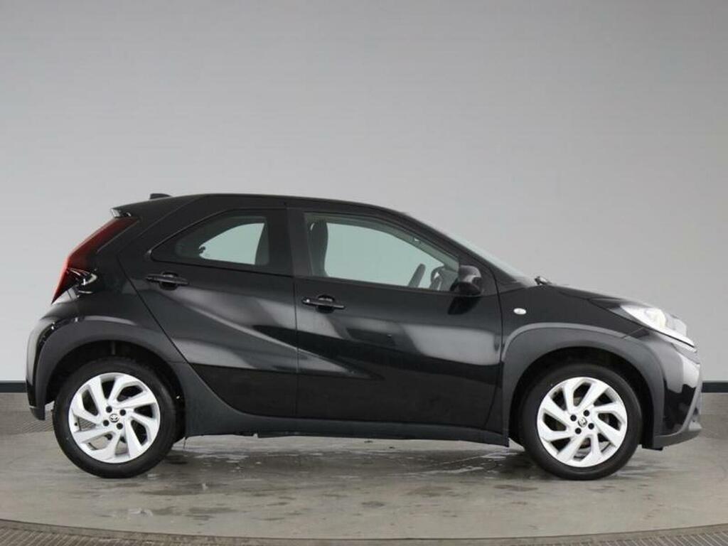 Toyota Aygo X 1.0 Vvt-i Pure X-shift Euro 6 S ... NL72PCF Black #3