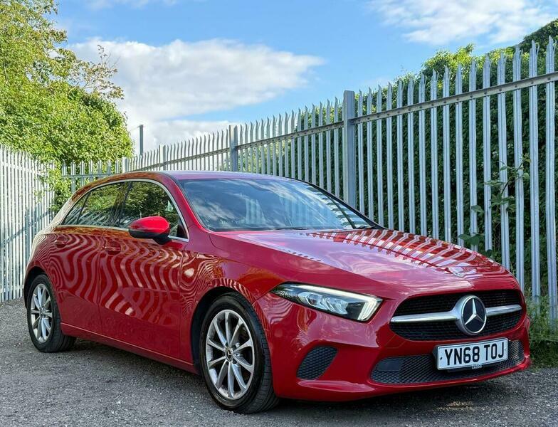 Mercedes-Benz A Class 1.5 A180d Sport 7G-dct Red