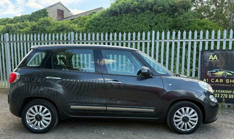 Fiat 500L  White #12