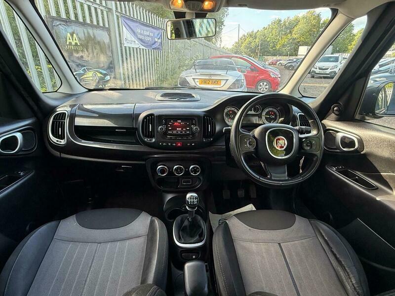 Fiat 500L  White #18
